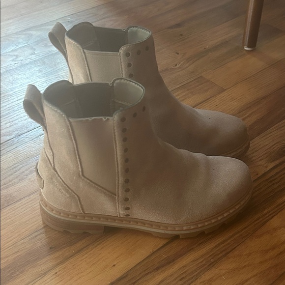 Sorel Light Brown Boots - Picture 2 of 6